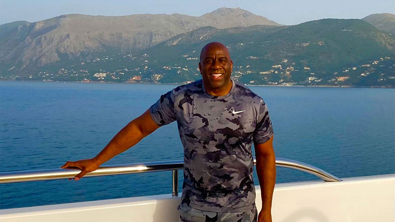 O Magic Johnson διαφημίζει την Ελλάδα με τον καλύτερο τρόπο